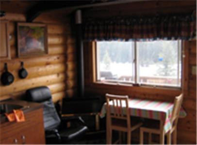 Bear Corner Adventures Bed & Bale Hotel Golden Kamer foto